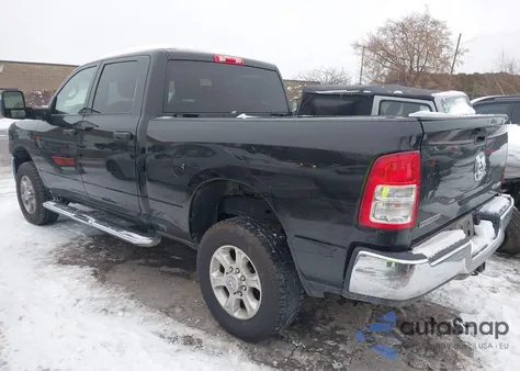 2024 Ram 2500 Big Horn 4X4 6'4 Box from USA, damaged, VIN 3C6UR5DL2RG340002